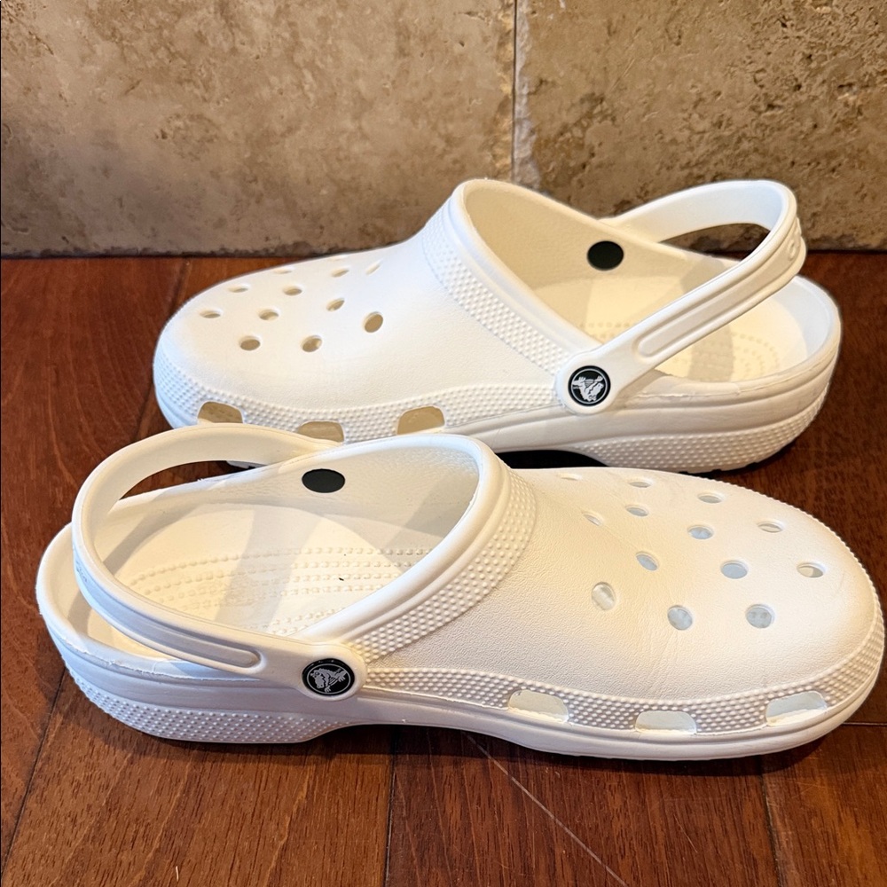 CROCS Classic White Clogs